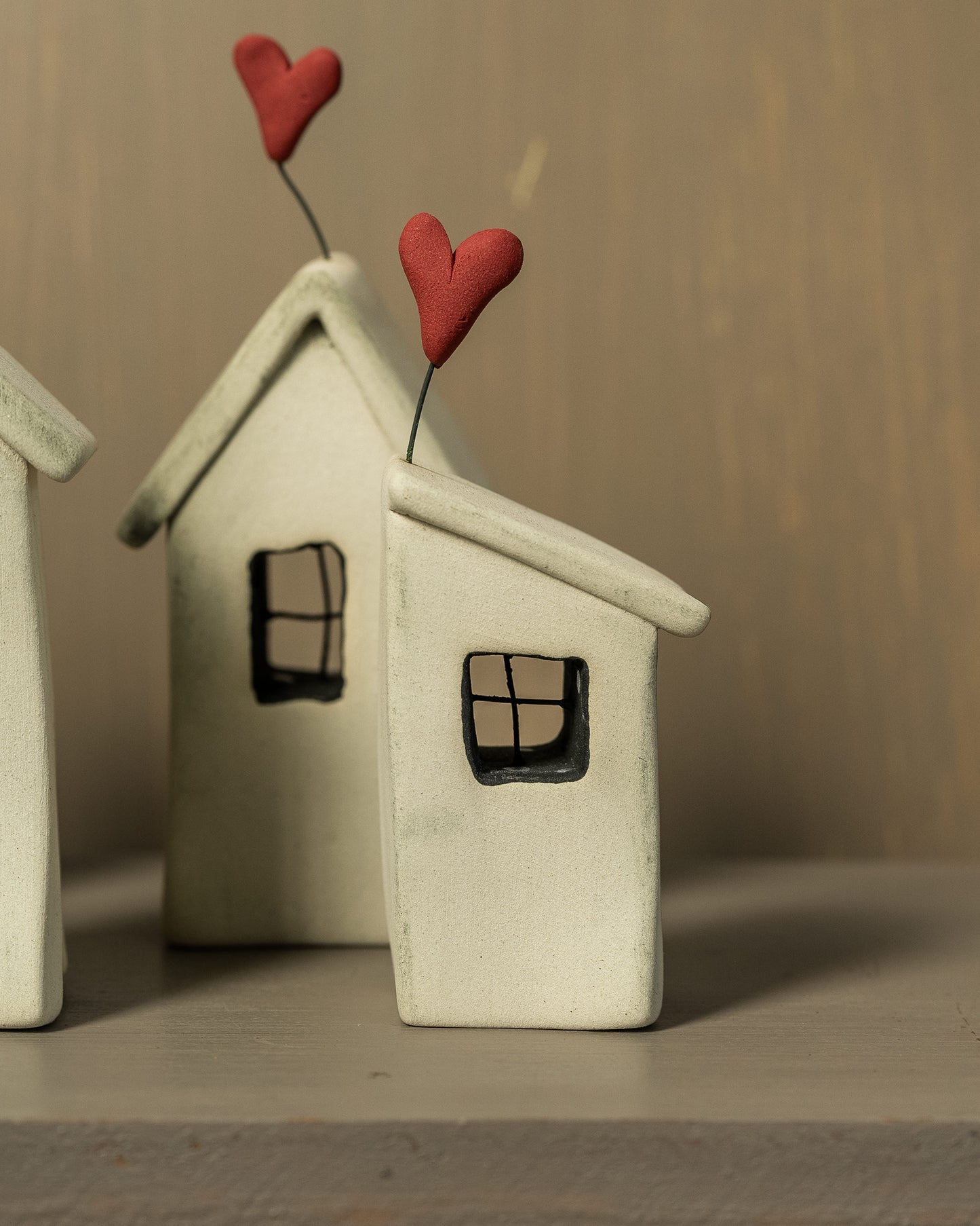 White mini Heart-Topped Home